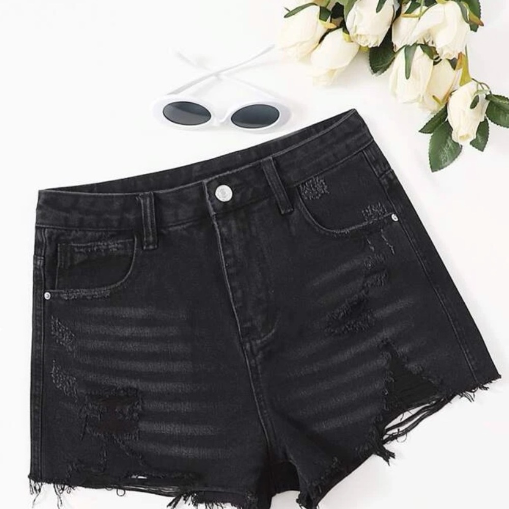 Raw hem Jean shorts